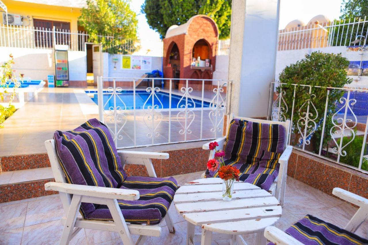 Guest house Oasis *