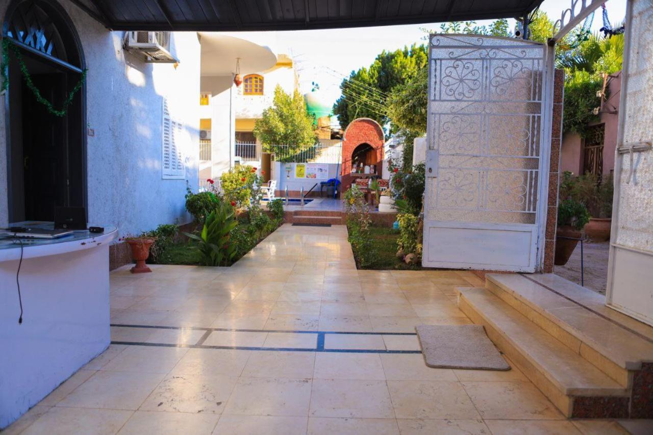 Guest house Oasis *